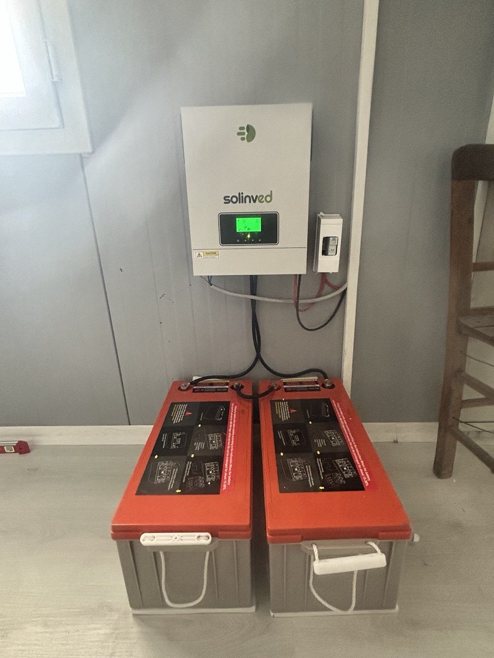 Manisa Muradiye'de kurulan off-grid güneş enerjisi sistemi