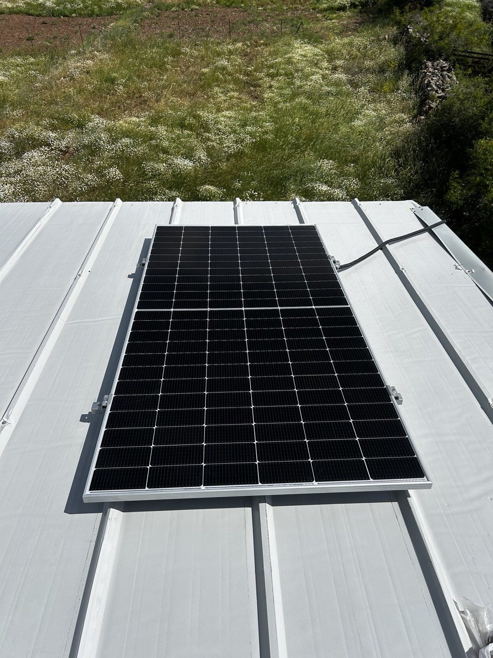 Manisa Salihli'de kurulan off-grid güneş enerjisi sistemi