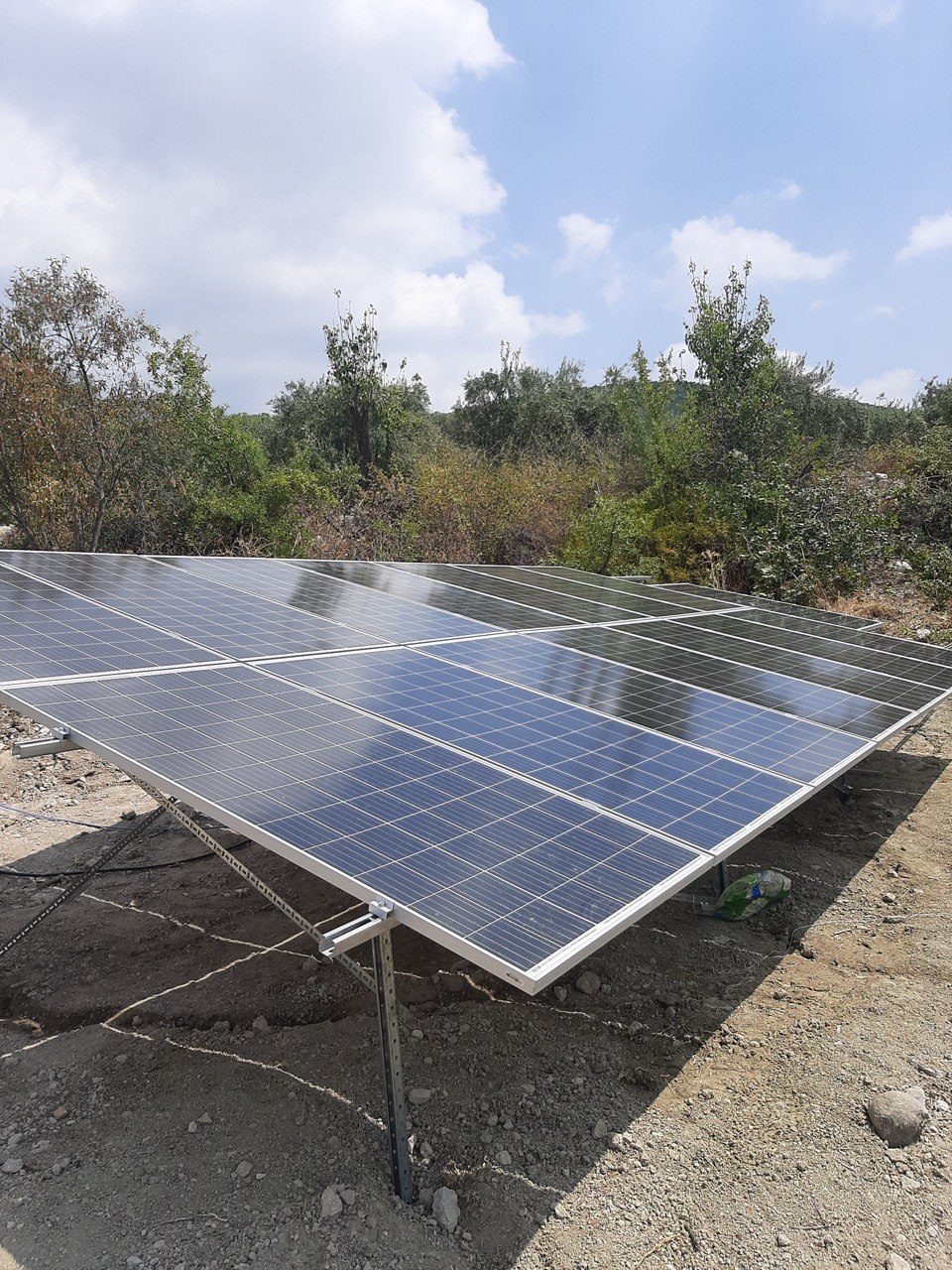 Manisa Saruhanlı'de kurulan 3 HP güneş enerjili sulama sistemi