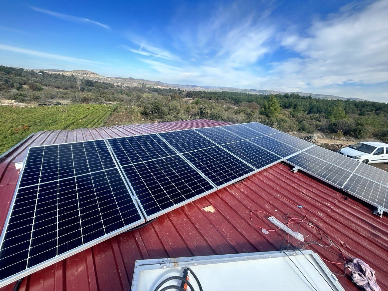 Manisa Muradiye'de kurulan 3 HP güneş enerjili sulama sistemi