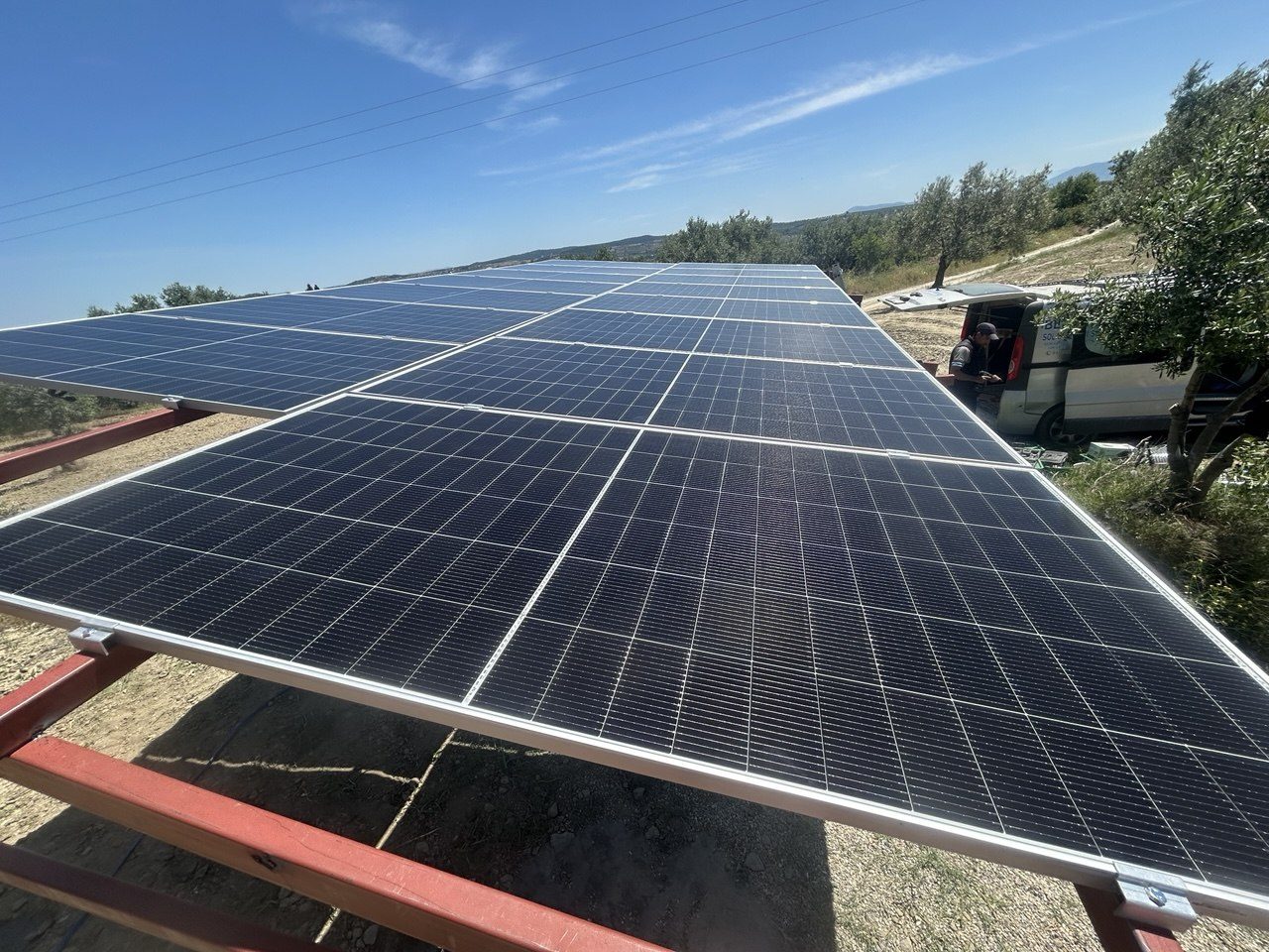 İzmir Kemalpaşa'de kurulan 5.5 HP güneş enerjili sulama sistemi