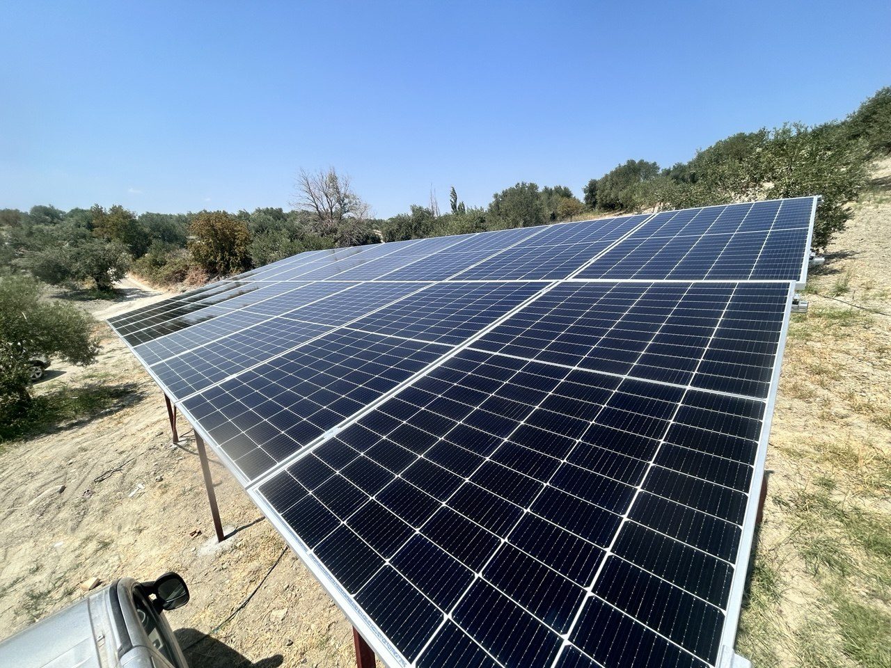 Manisa Turgutlu'de kurulan 5.5 HP güneş enerjili sulama sistemi