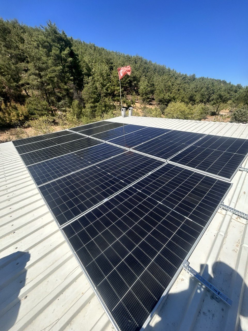 Manisa Muradiye'de kurulan DC Pompa güneş enerjili sulama sistemi