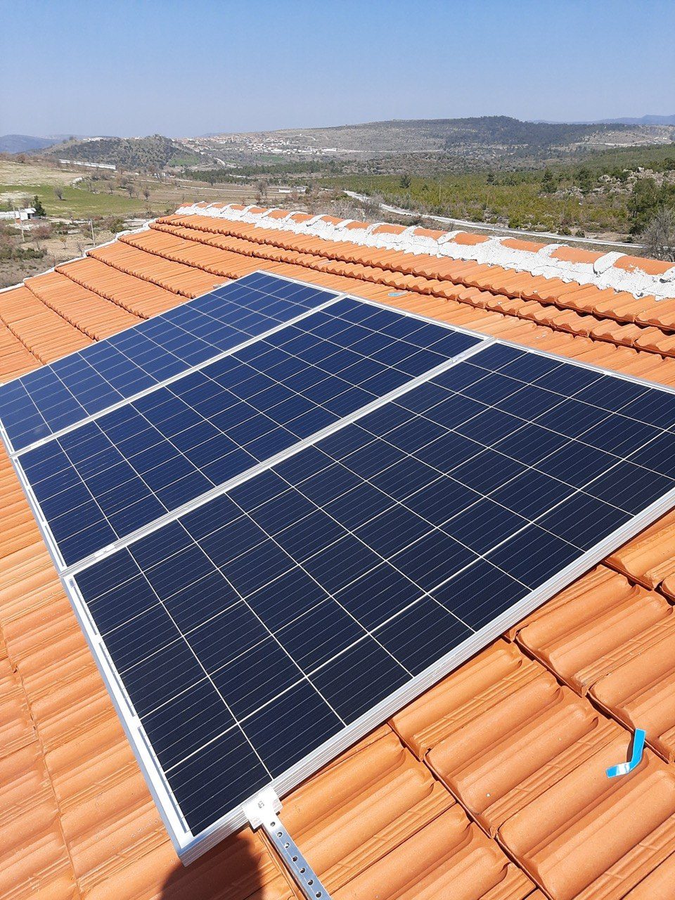 Afyonkarahisar Afyon'de kurulan off-grid güneş enerjisi sistemi