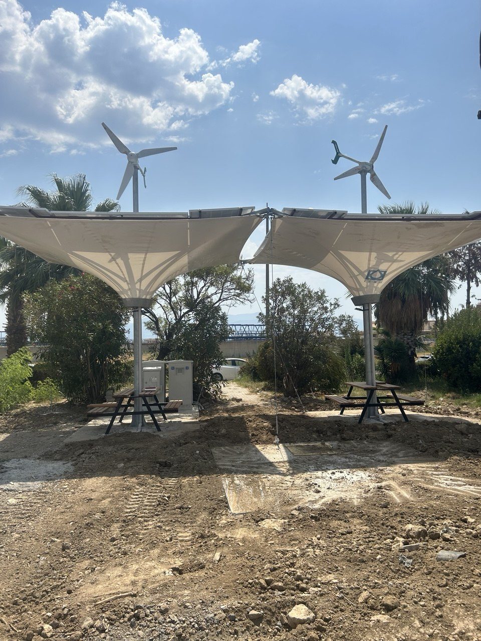 İzmir Çiğli'de kurulan off-grid güneş enerjisi sistemi